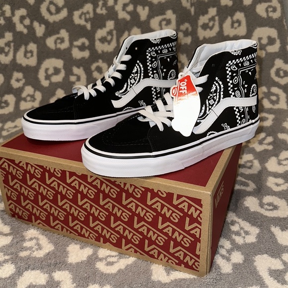 New Sk8-Hi Vans in Peace ☮️ Paisley - Picture 4 of 17